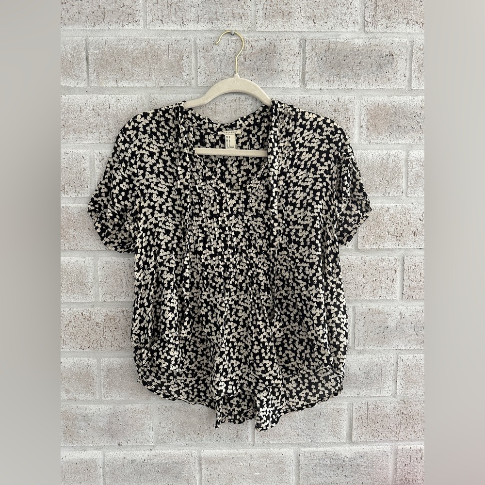 Printed black blouse